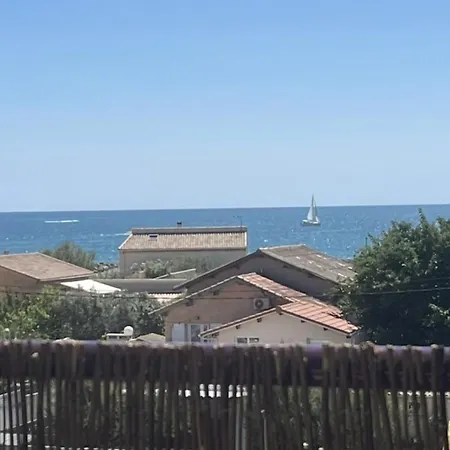 公寓 Near The Port And The *